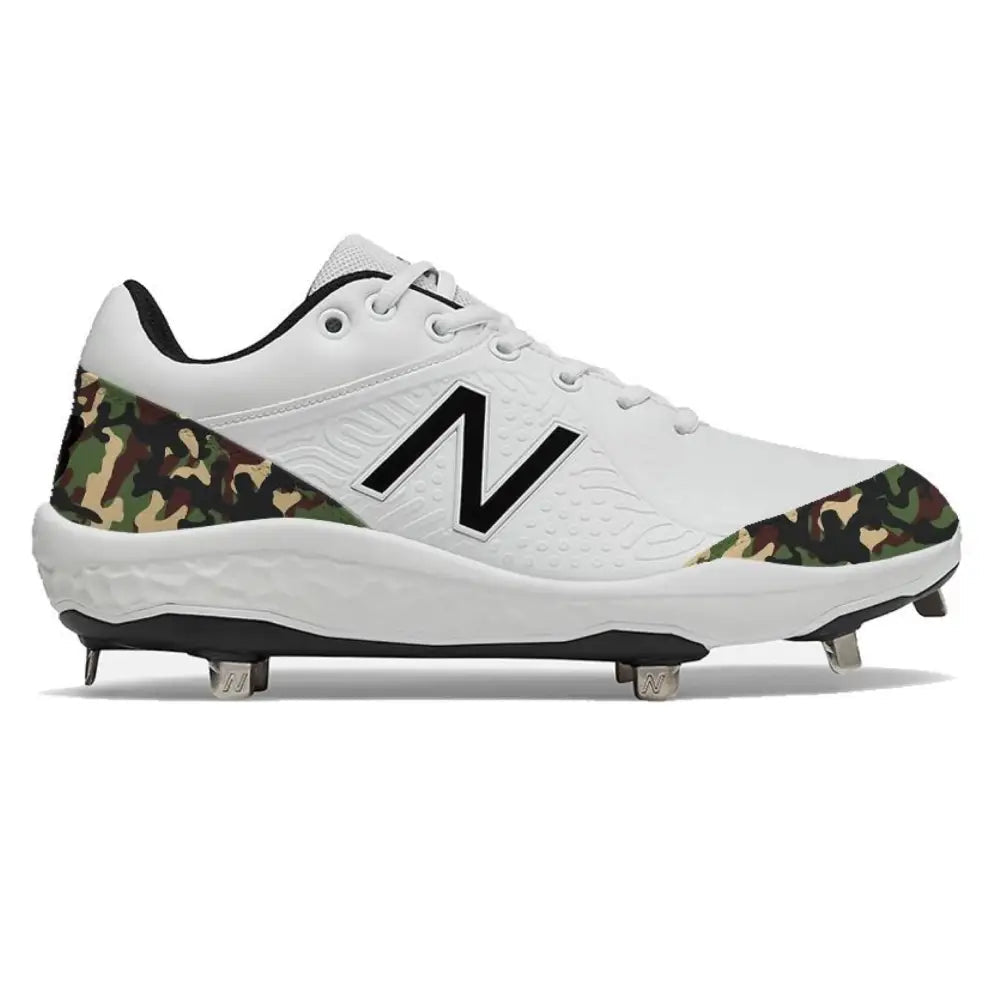 White and camouflage New Balance 3000v5 baseball cleats for optimal performance