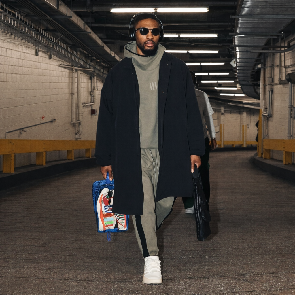 Damian Lillard in MSG on Christmas Day carrying his custom Adidas Stadium Custom Kicks shoes in his SCK Shoe Carry Bag.