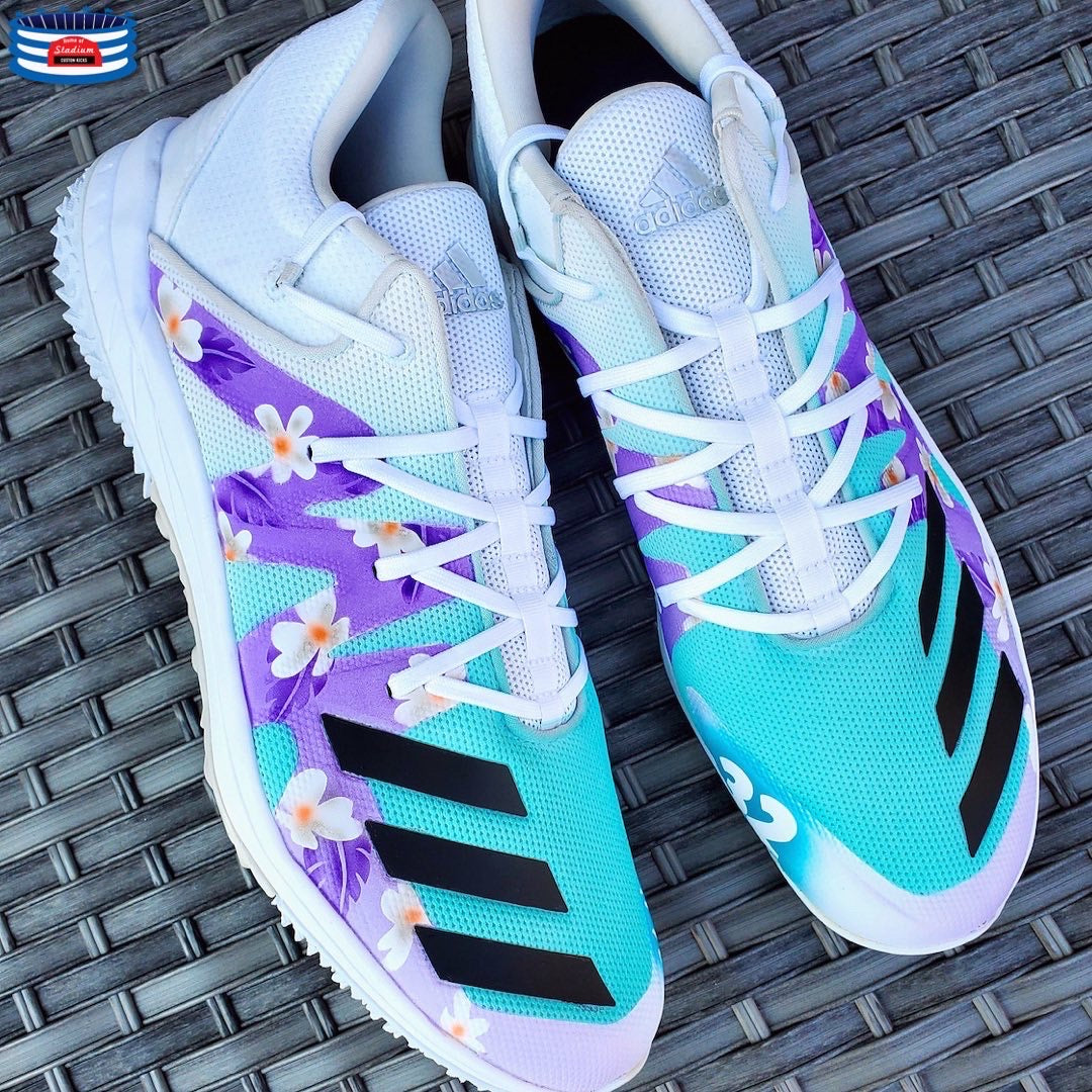 Customized Adidas sneakers displayed in the Freestyle product image